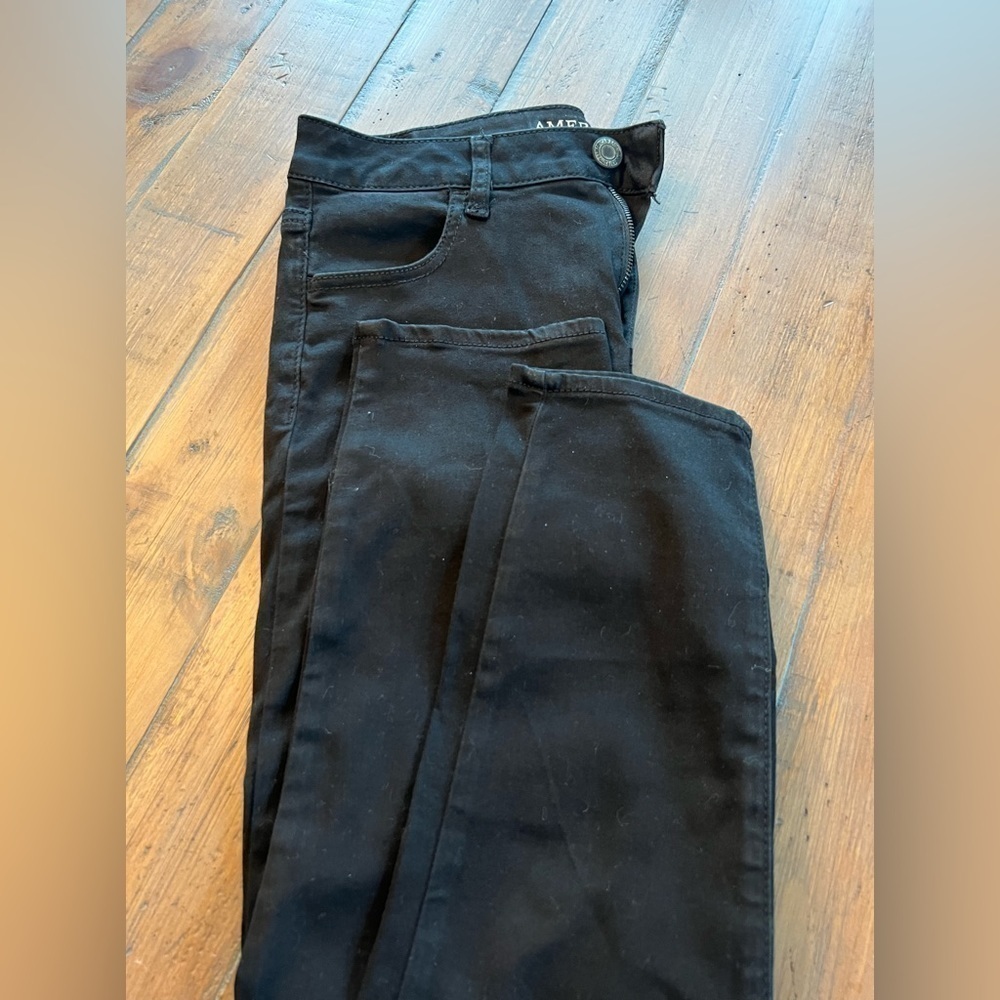 American Eagle Outfitters black Hi-Rise pants size 10